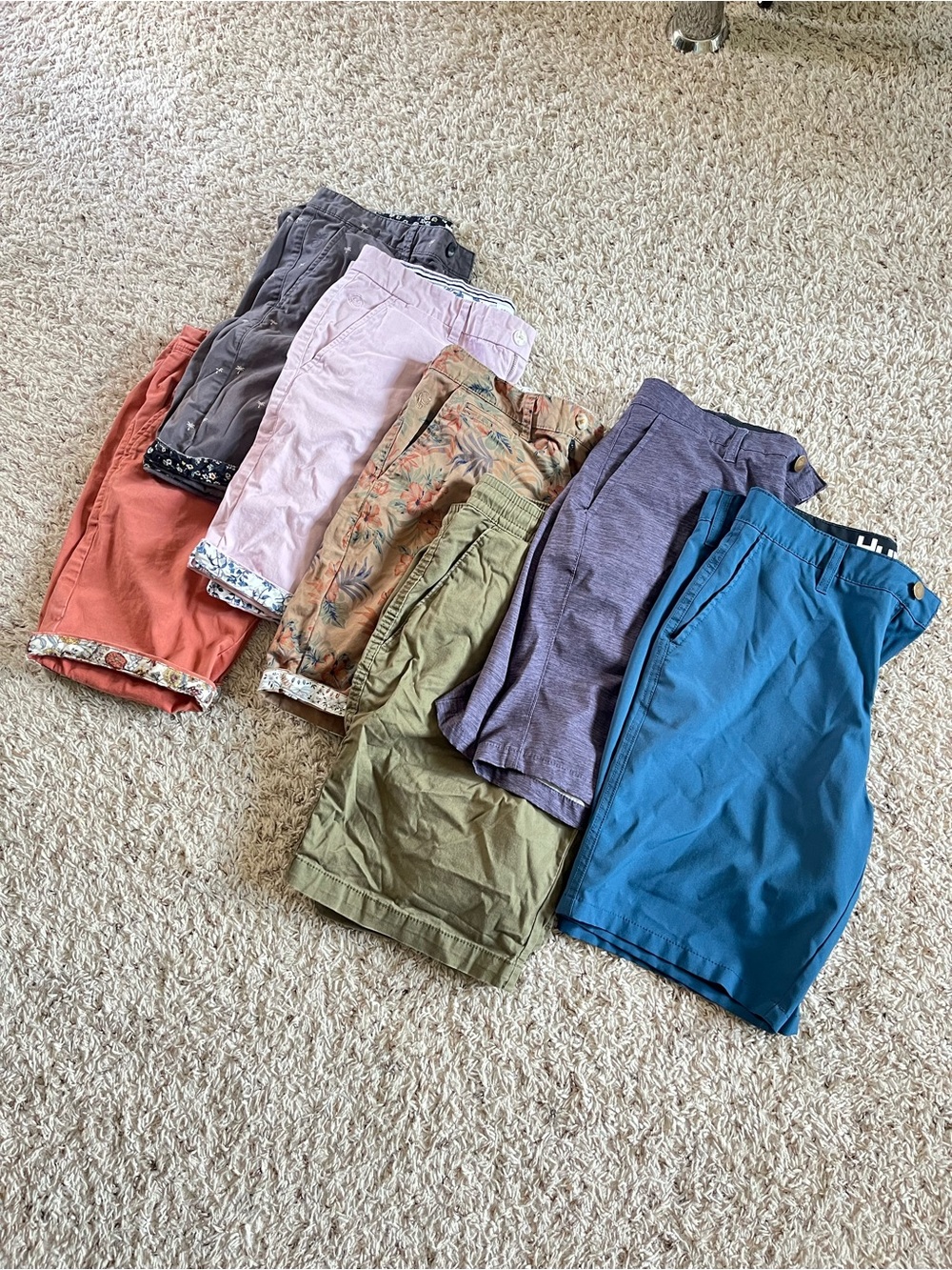 Bundle of 7 Men’s shorts